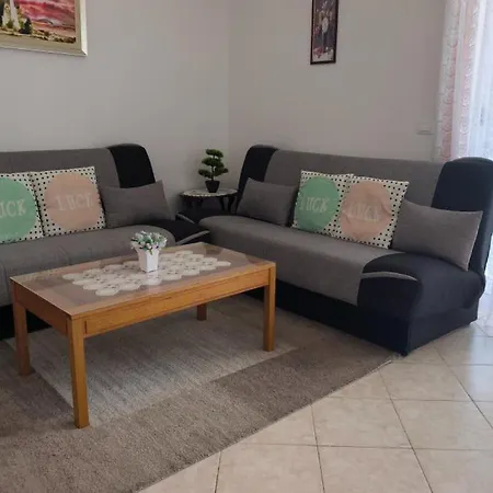 Helen Orasac By Guide Apartman *